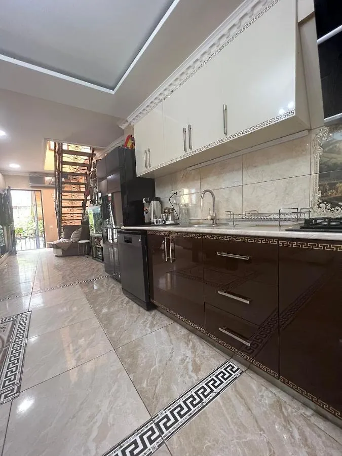 Hotel Nice House Tbilisi 0*,  Gruzja